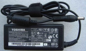 Sạc laptop Toshiba 15V-5A – OEM