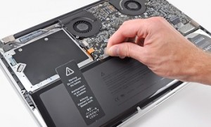Thay pin macbook 15 inch 2016 touch bar bảo hành 12 tháng