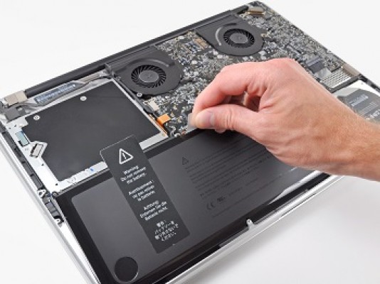 Thay pin macbook 15 inch 2016 touch bar bảo hành 12 tháng
