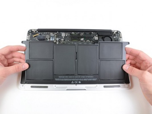 Thay pin macbook air 13 inch 2010 bảo hành 6 tháng