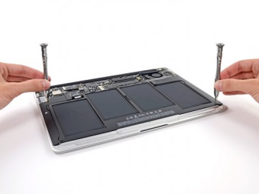 Thay pin macbook air 13 inch 2013 bảo hành 6 tháng