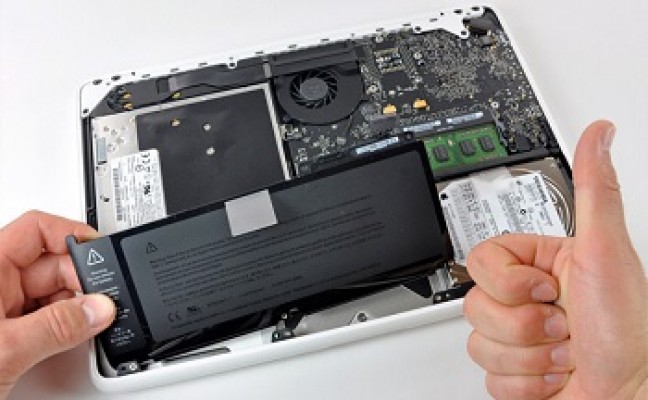 Thay pin macbook pro 15 inch 2010 bảo hành 12 tháng